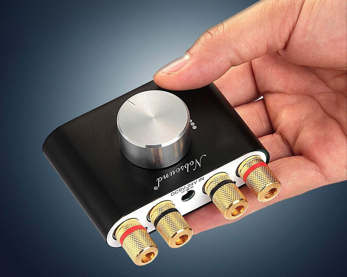 Moc 2×50 W w kompaktowej obudowie